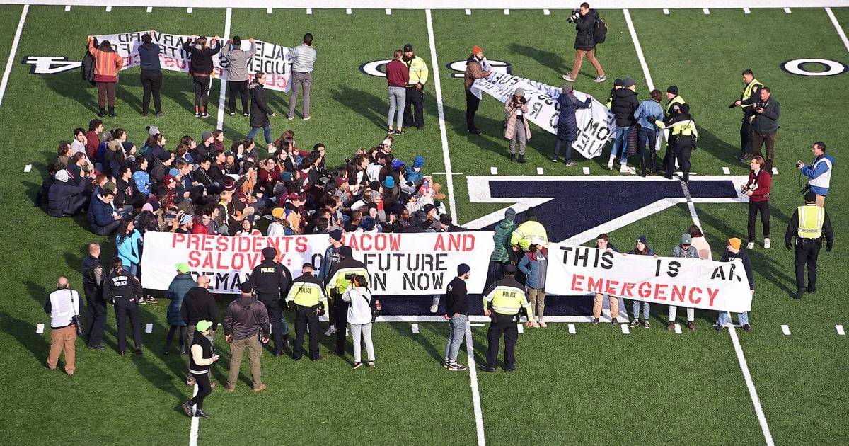 HarvardYale game delayed at halftime by student climate change protest