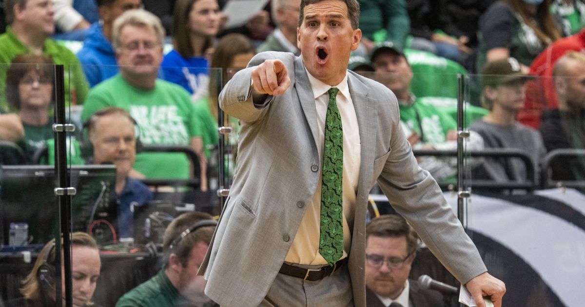 Reports link Mark Madsen to Cal job, but Utah Valley’s coach could miss NIT semifinals for another reason