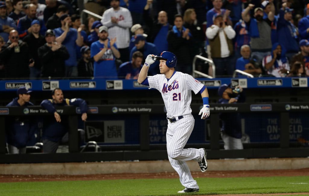 Slumping Mets break out with four home runs in victory over Brewers