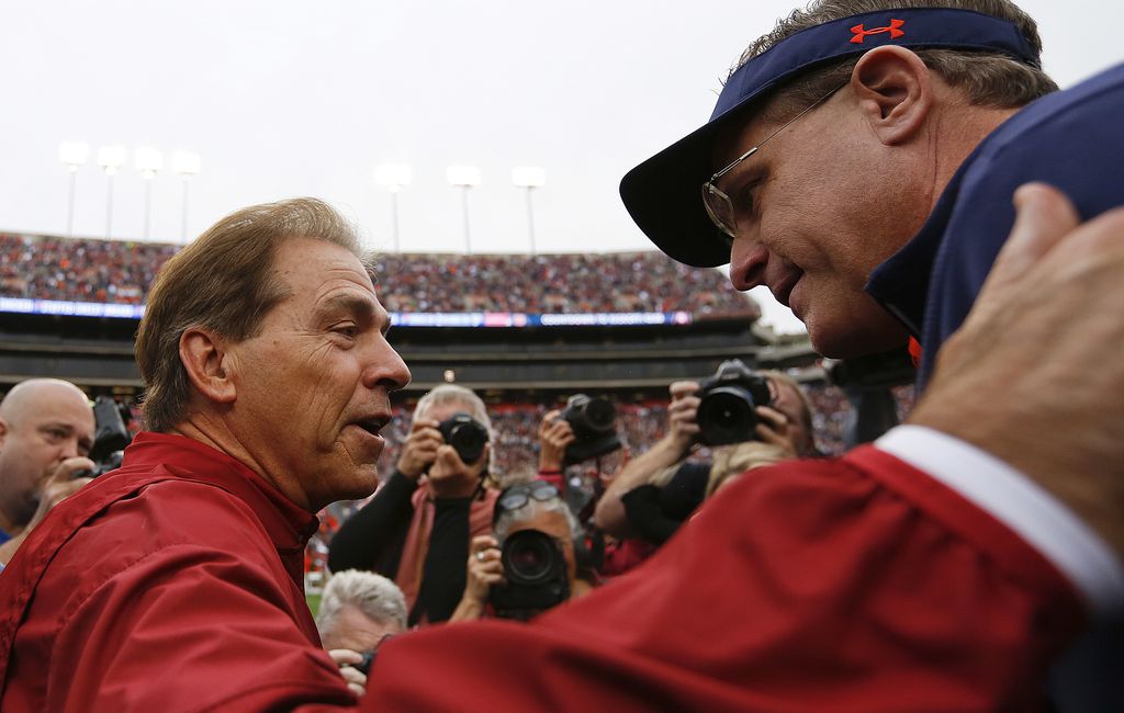 College football assistant coach salaries: Alabama, Auburn top list