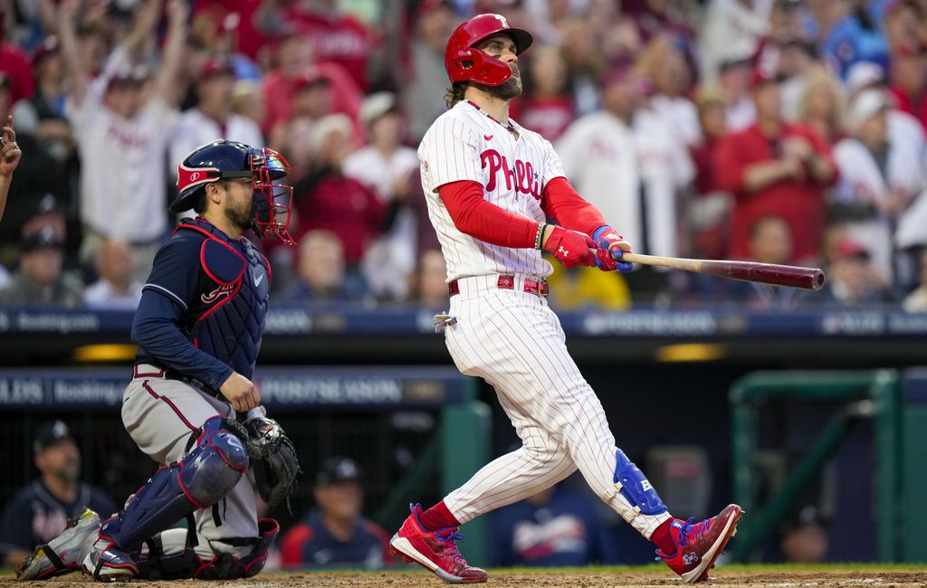 Bryce Harper shines as Phillies aim for second straight trip to