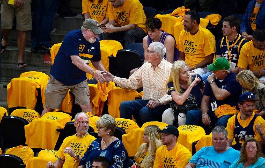 Jerry Sloan, Jazz great and Hall of Fame coach, dies at 78 - The
