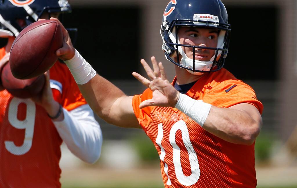 Bears trade up, draft Mitchell Trubisky - Sports Illustrated