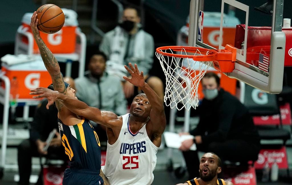 Jordan Clarkson, Jazz Cook Lakers From Three To Open Game