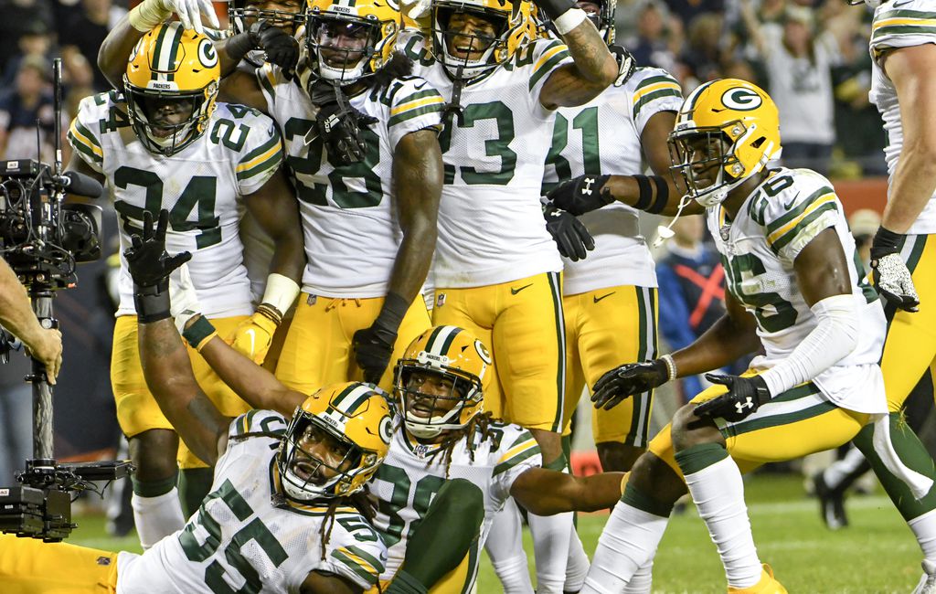 Packers' defense, Aaron Rodgers beat Bears 10-3 in NFL opener