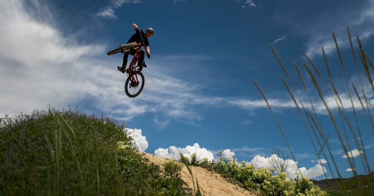 Birds vs. bikes? New battle brewing in Salt Lake Valley’s eastern foothills