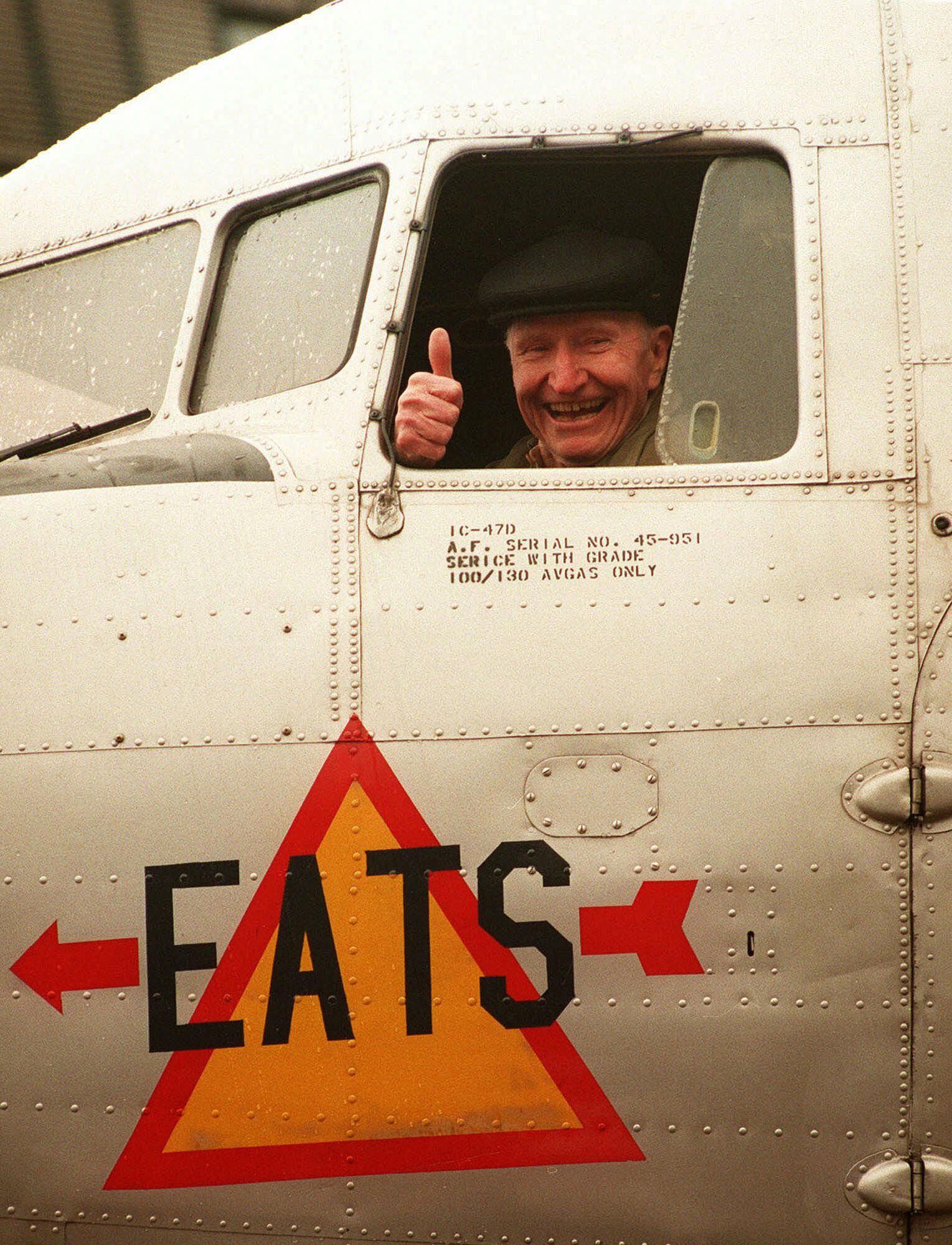 Candy Bomber Water Bottle - The Candy Bomber: Gail S. Halvorsen Aviation  Education Foundation