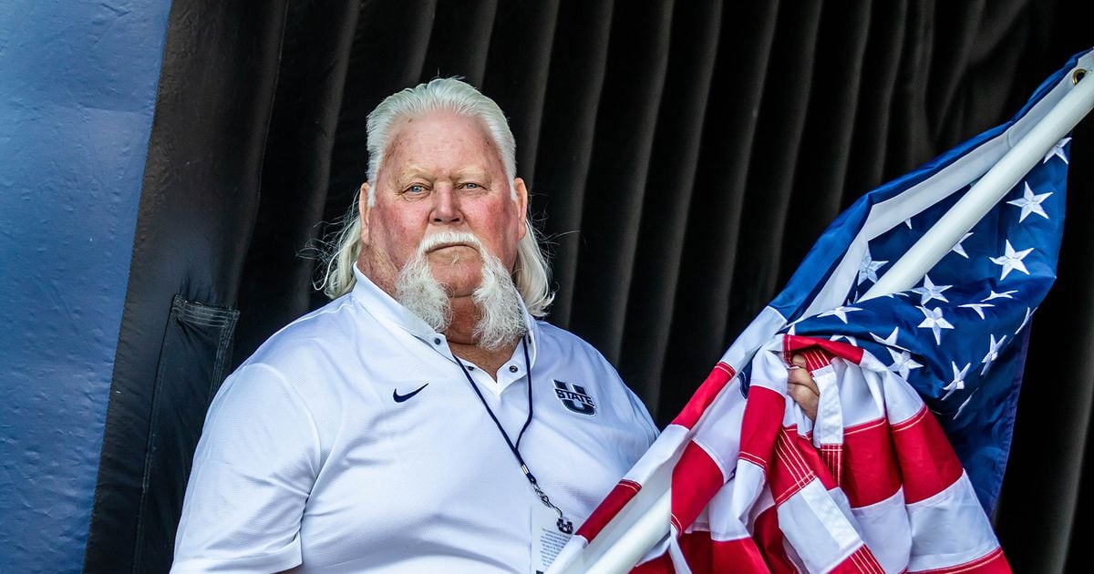 longtime-utah-state-assistant-equipment-manager-steve-wiley-dies-at-67