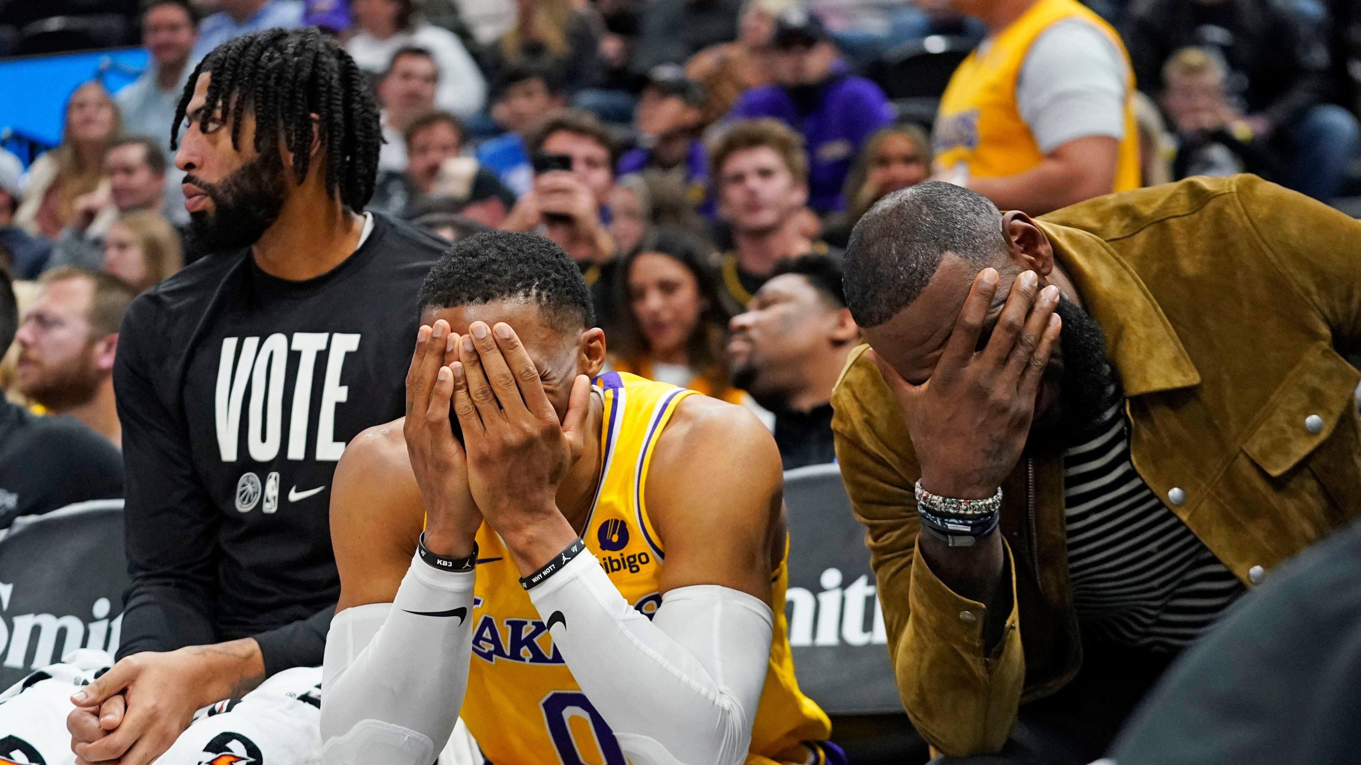 Dear salty analyst and Laker haters today. Deal With It! 6 More W's : r/ lakers