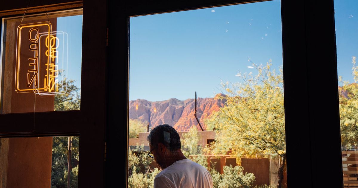 A New Yorker finds love in a southwest Utah coffee shop — and a tapa bar is the result