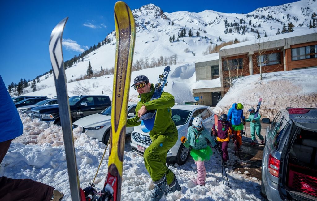 Adventure seekers defy the odds and ski 15 Utah resorts in one day