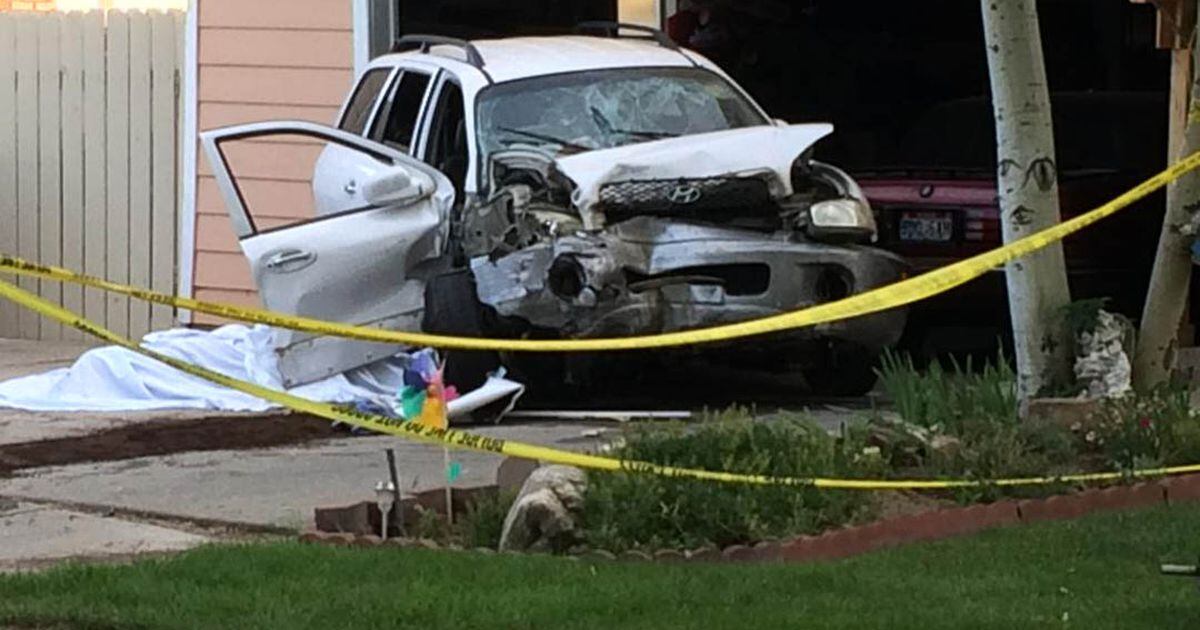 Man dies after crashing into cars, fences and a Kearns house