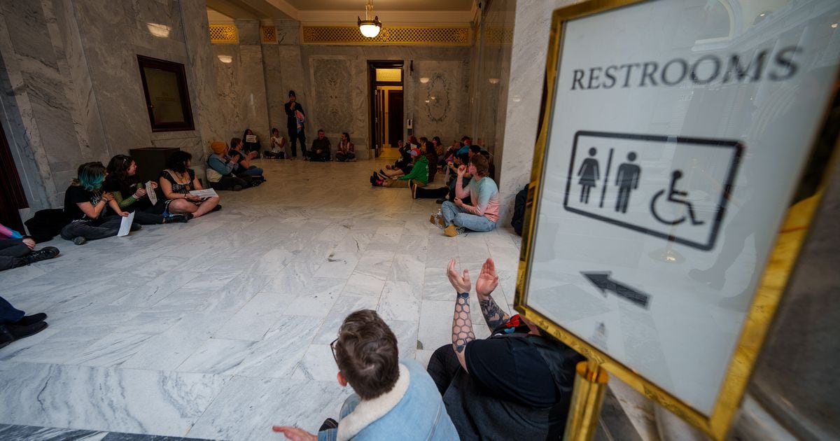 Salt Lake City schools to train students on what restrooms they can use Photo