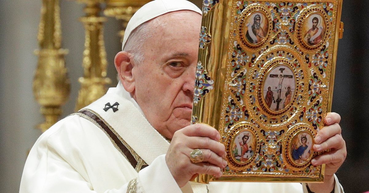 Pope Francis: Reject â€œgod of money,â€  focus on serving others - The Salt