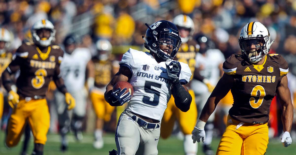 Utah State battles past Wyoming, 24-16, for sixth straight win