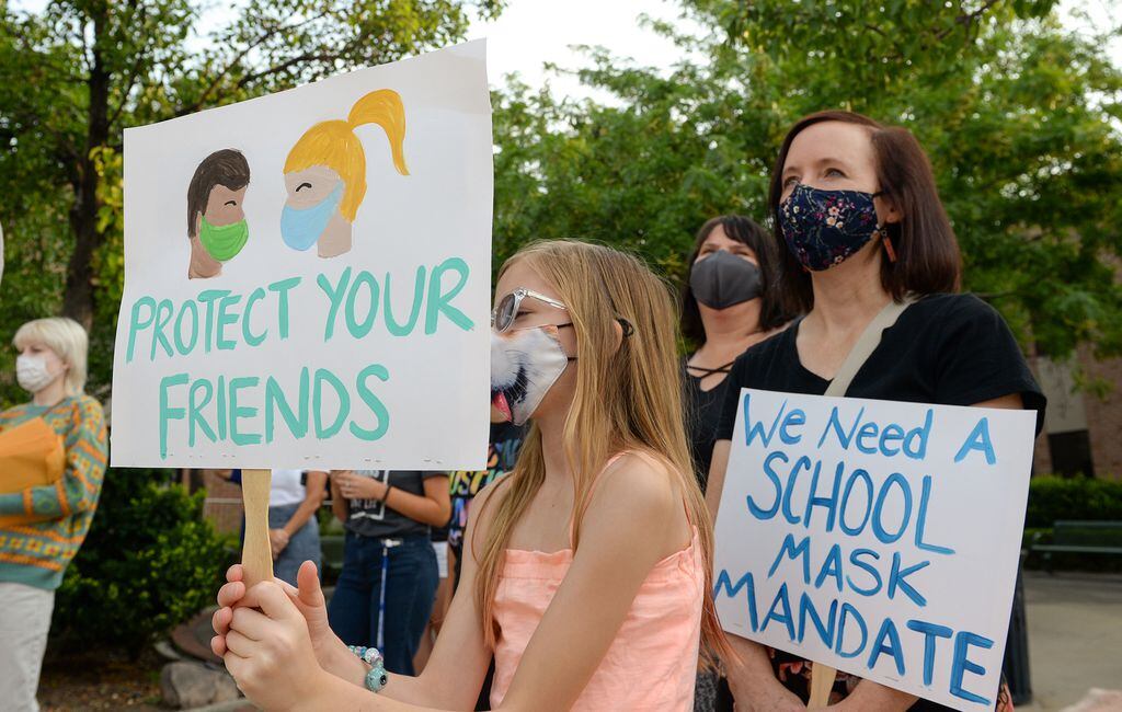 Let's not wait until have children in the A group of Utah parents rally for a mask mandate in schools