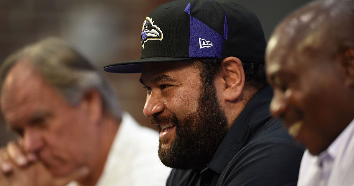 Haloti Ngata comes to Baltimore to announce retirement from NFL