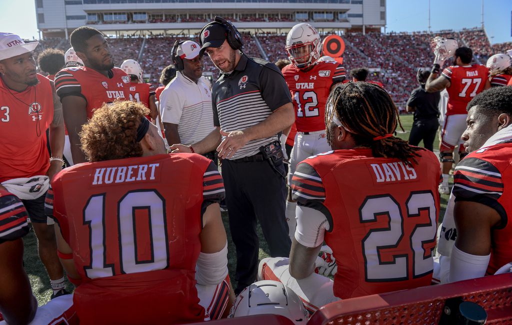 Status of Utah's Tyler Huntley, Zack Moss in question ahead of matchup with  Washington State