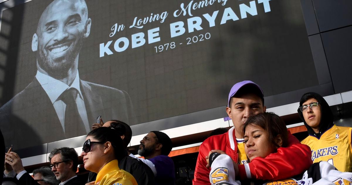 Lakers legend Kobe Bryant is supporting his hometown Eagles in