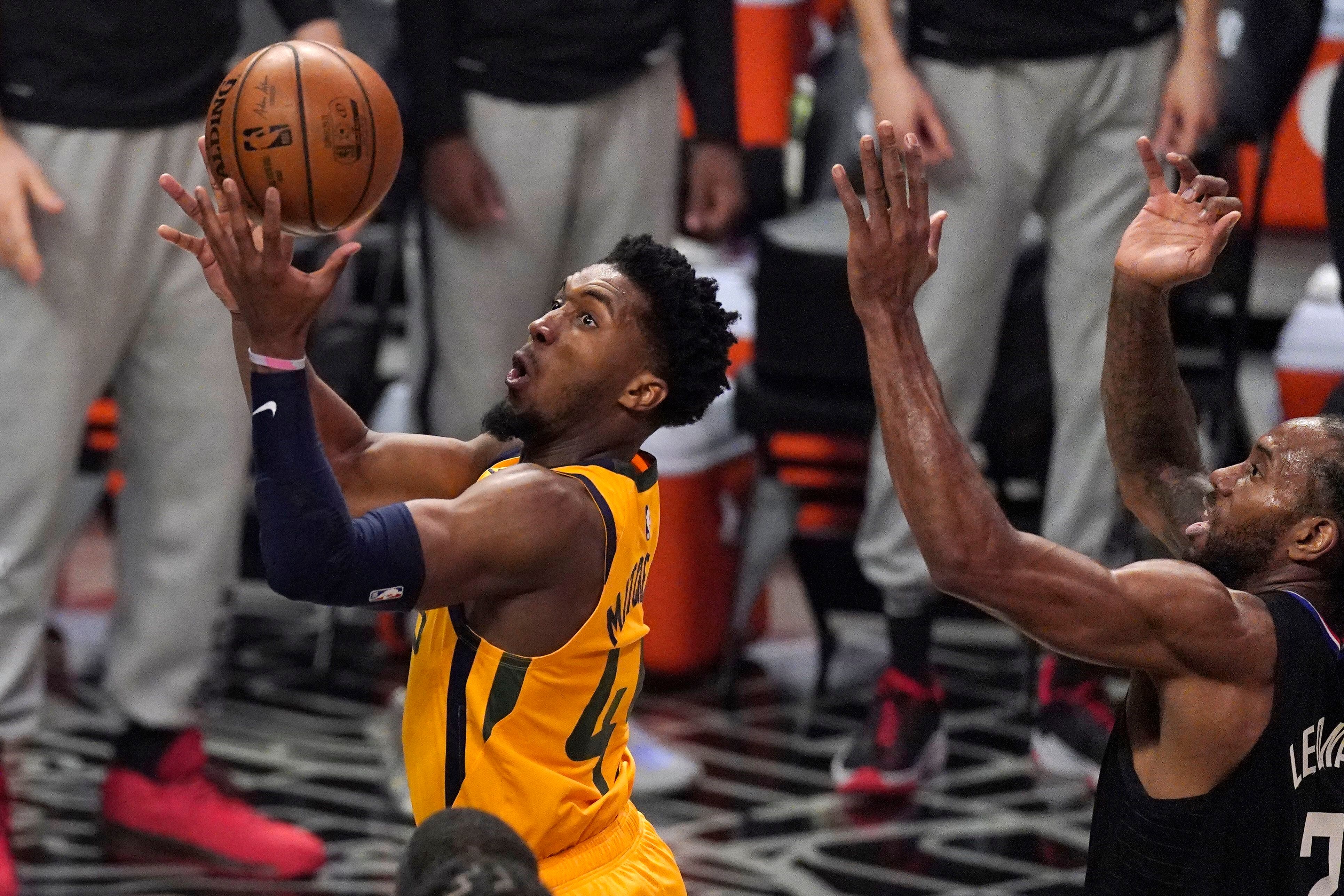 Donovan Mitchell Only Succeeds At Getting Trolled By Teammate After Hitting  On Zendaya