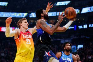 Commentary: NBA All-Star Game's lack of defense reaches a new low