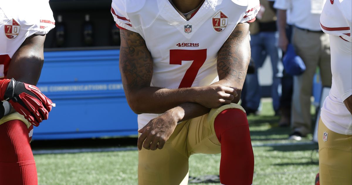 San Francisco 49ers Apologize For Omitting Colin Kaepernick From