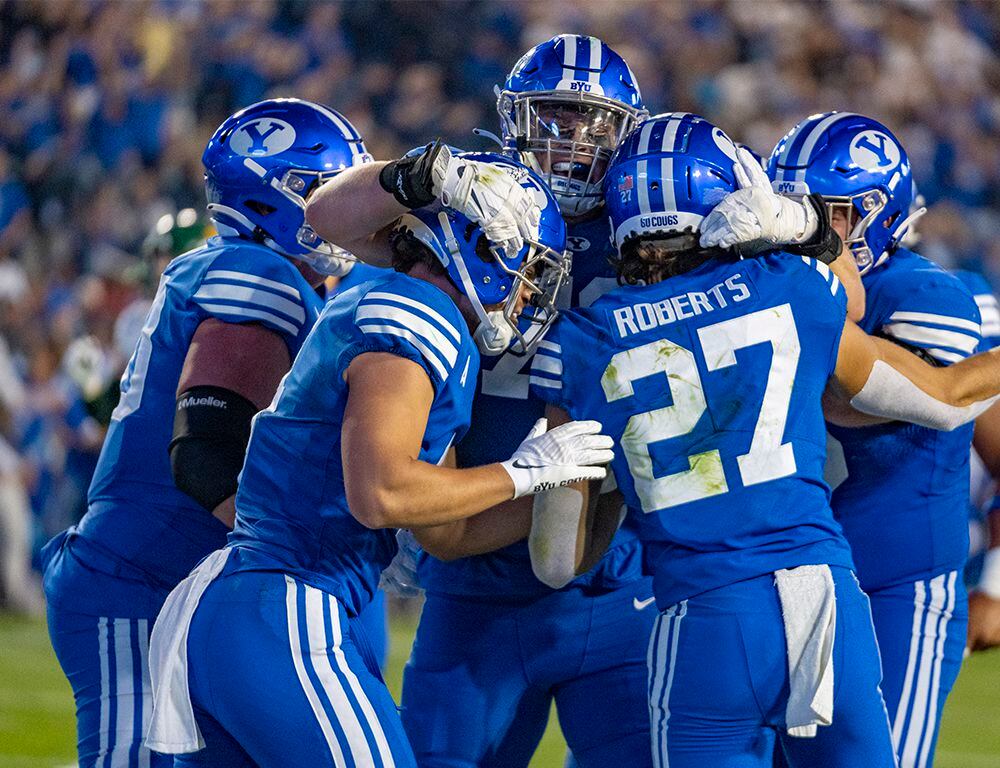 Atuais jogadores de futebol americano da BYU que serviram missão - Church  News