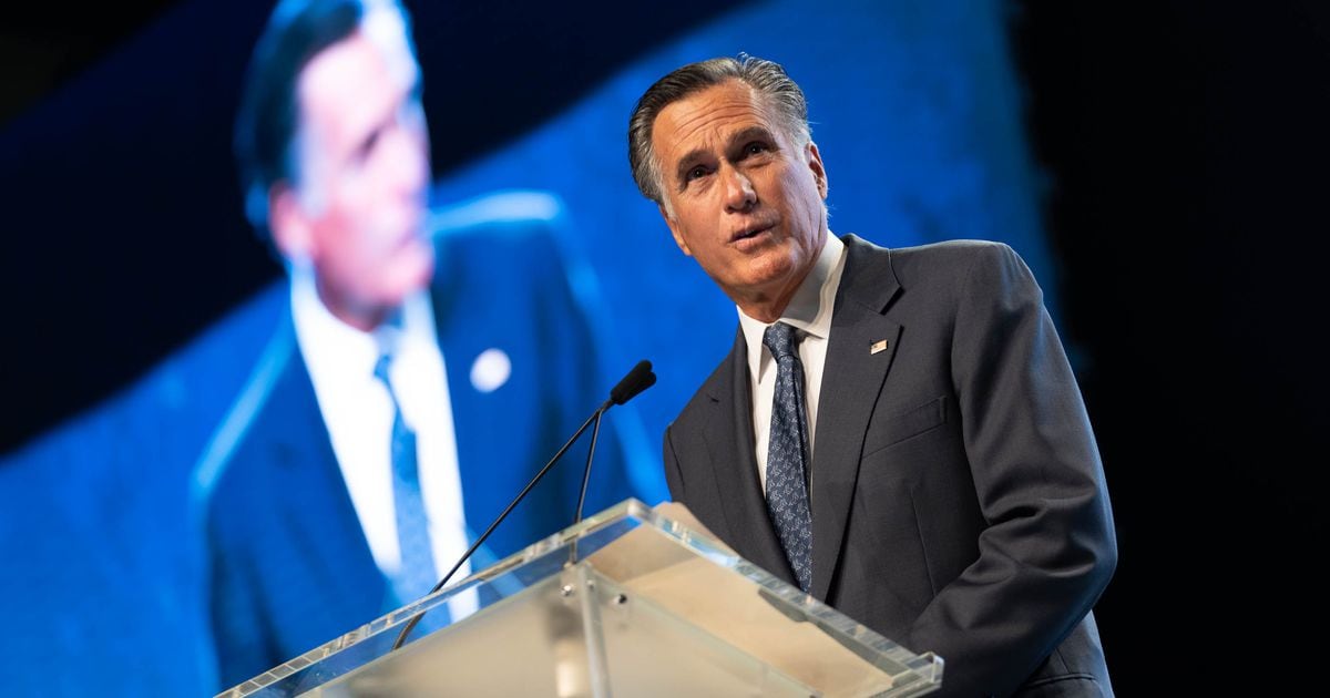 Sen. Mitt Romney gets booed at raucous Utah GOP convention
