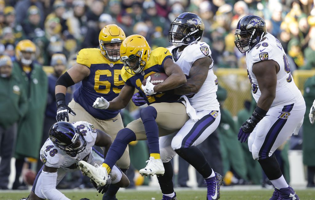 Ravens force 5 turnovers, rout struggling Packers 23-0