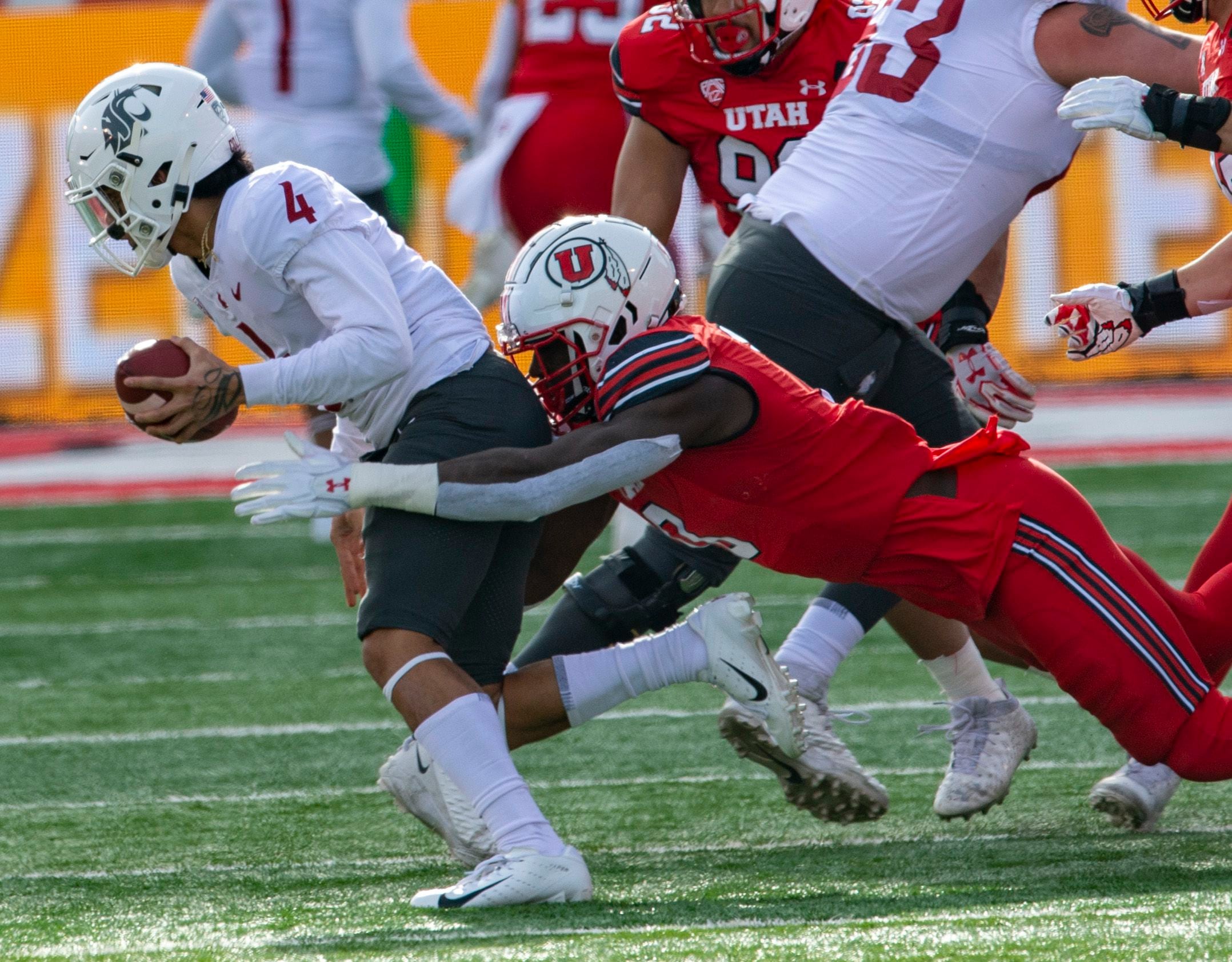 Utah linebacker Devin Lloyd ready for football after weird, unprecedented  offseason