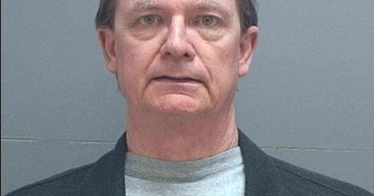 Homemade Schoolgirl - Former Utah charter school teacher arrested for allegedly bringing homemade  porn scrapbooks to classroom