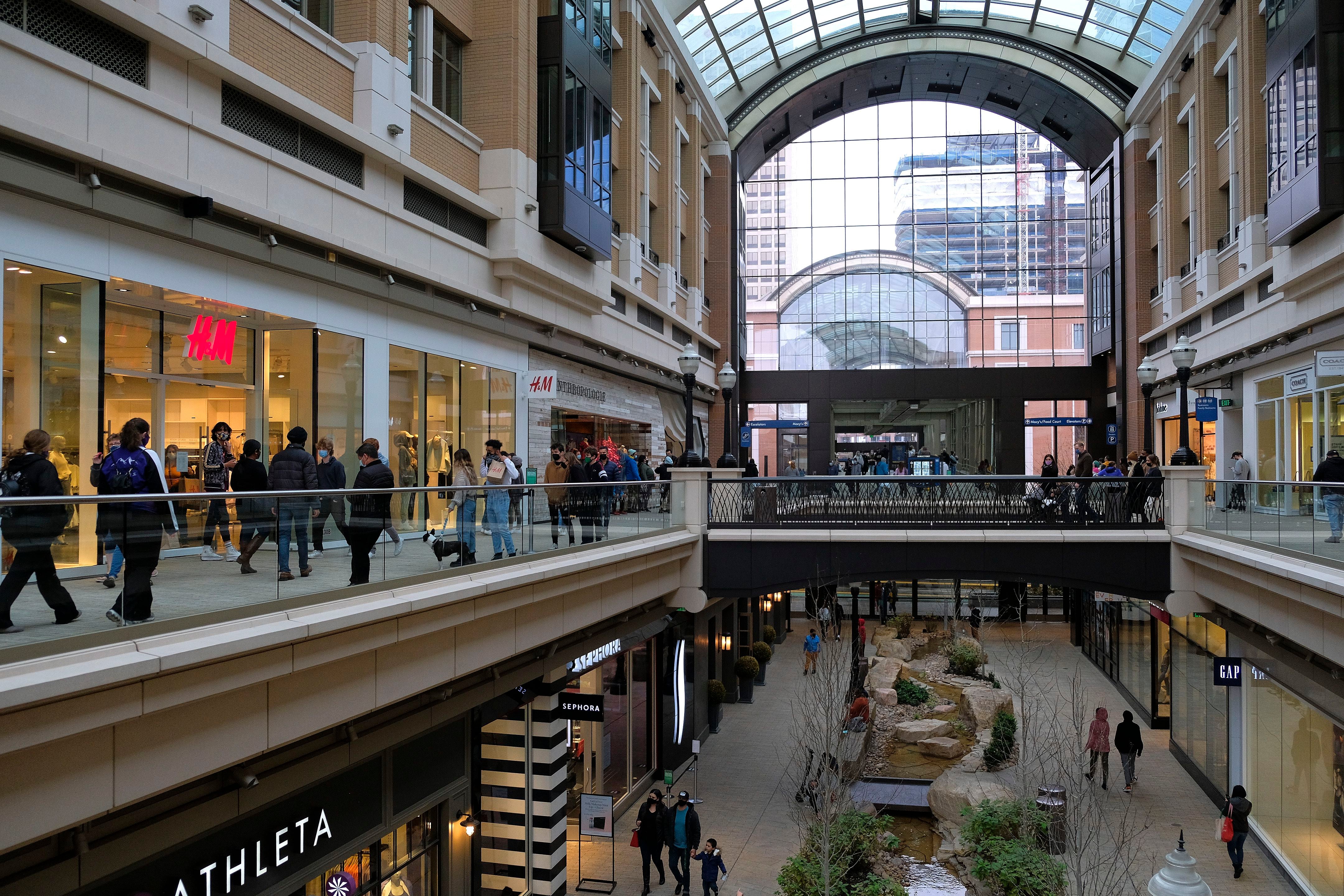 City Creek Center Shopping and Dining in SLC - Ski Utah