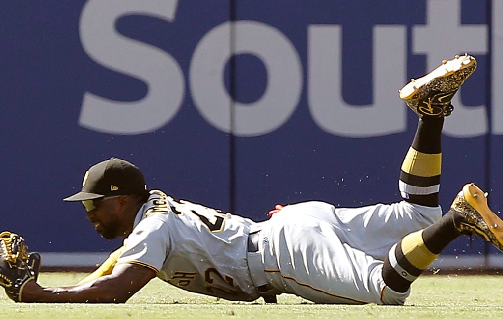 What happened to Andrew McCutchen? Pirates veteran forced to leave