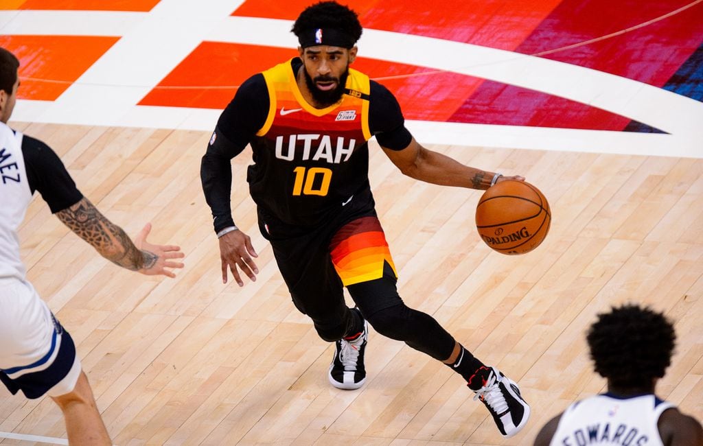 Mike Conley warmed up with Jazz teammates despite knowing he was