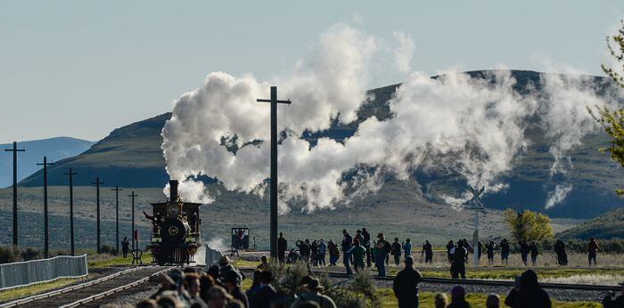 Celebrate the 150th Anniversary of the Transcontinental Railroad by  Sleeping in a Train Car, Travel