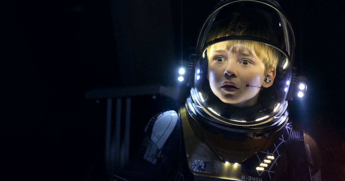 The original Lost in Space really sucked but the Netflix reboot is