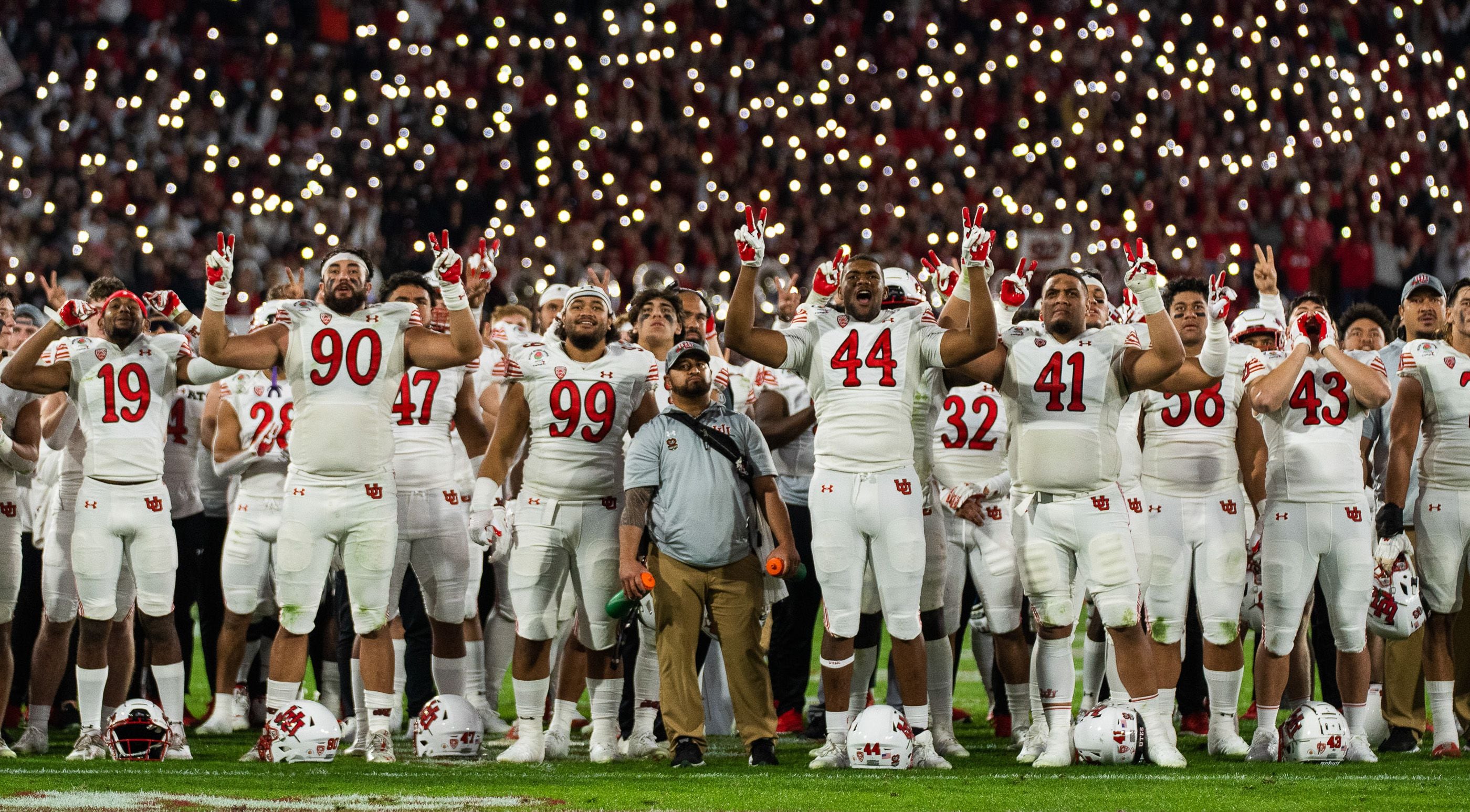 Utah football helmets honor late teammates Aaron Lowe, Ty Jordan