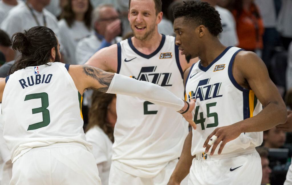 Gordon Hayward out at least 4 weeks with foot injury - Fake Teams