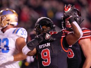 U of U football's Devin Lloyd suspended for first half of UCLA game after  controversial targeting call