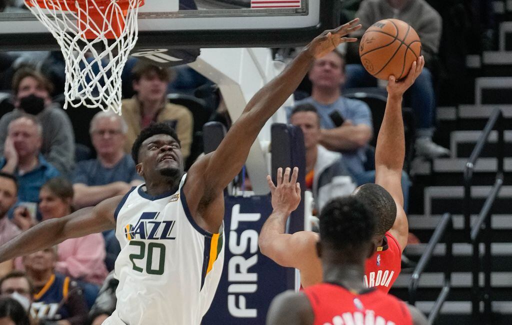 Utah Jazz's Udoka Azubuike suffers another right ankle injury in