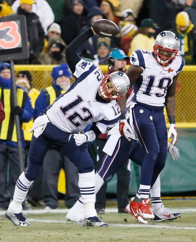 Kragthorpe: Styles of Tom Brady, Russell Wilson converge in Super Bowl