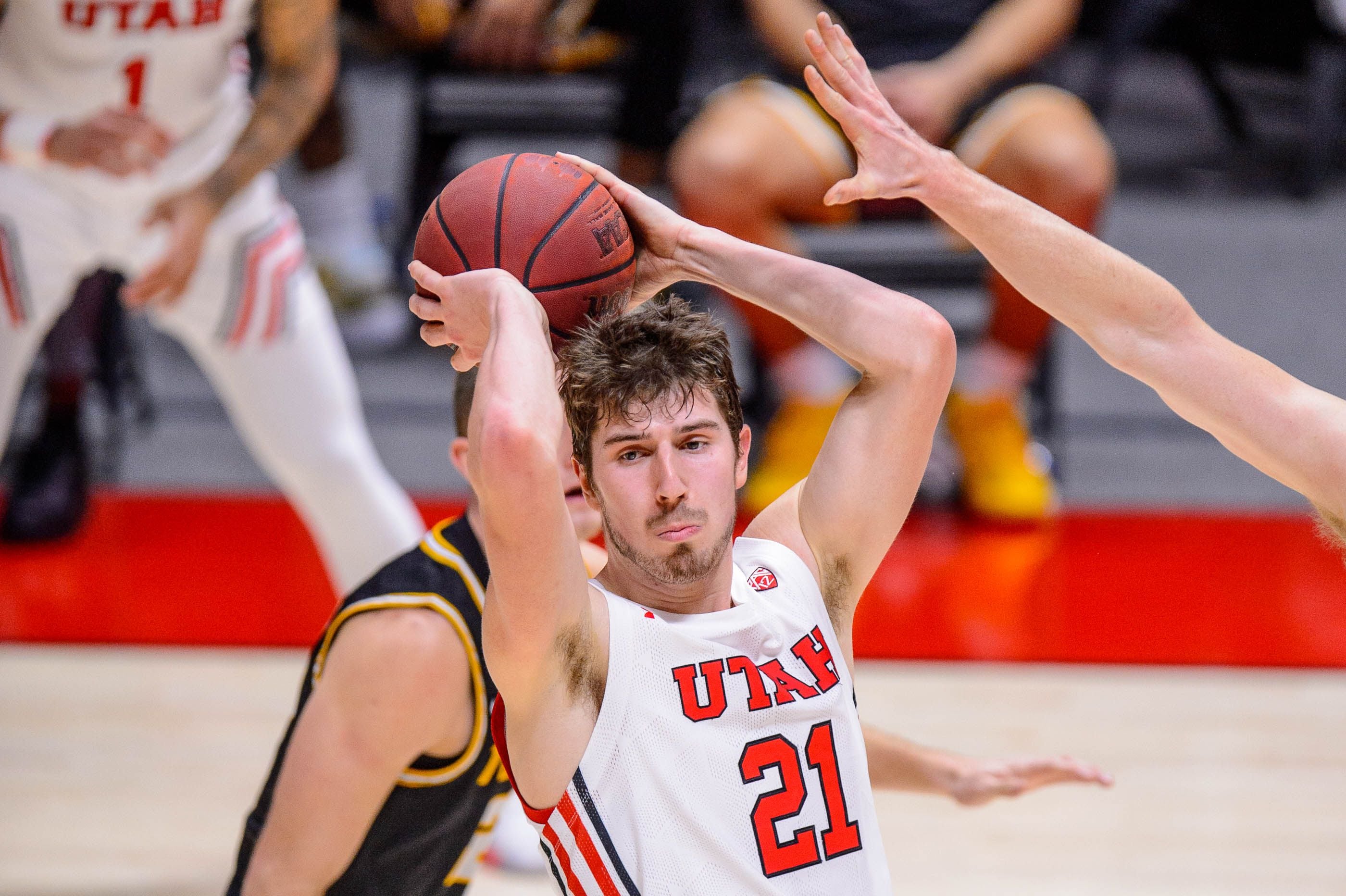 As Utah Basketball Coaching Search Goes On Riley Battin Opts For Ncaa Transfer Portal