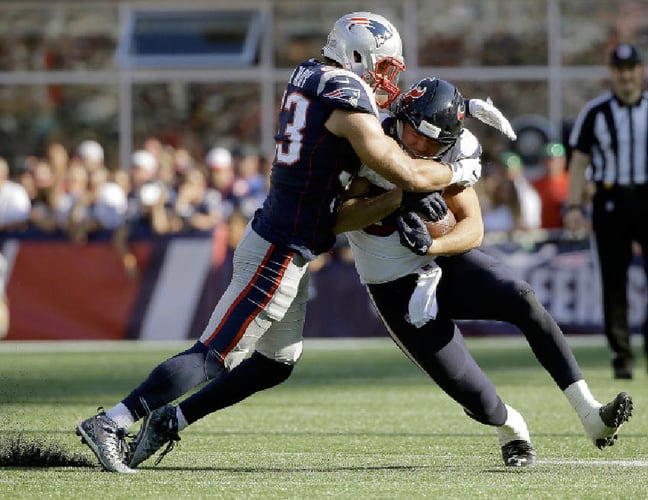 Former Patriots: Kyle Van Noy asks, 'What's our kicker's name?' during game  