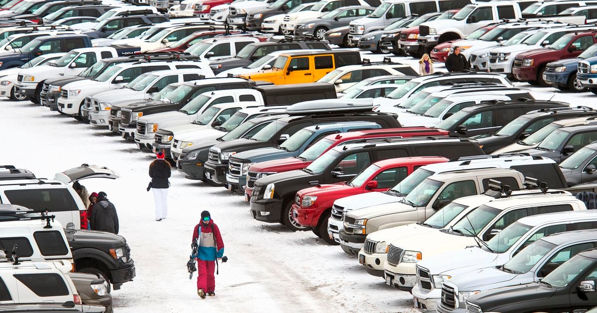 Two more Utah ski areas to require parking reservations this winter