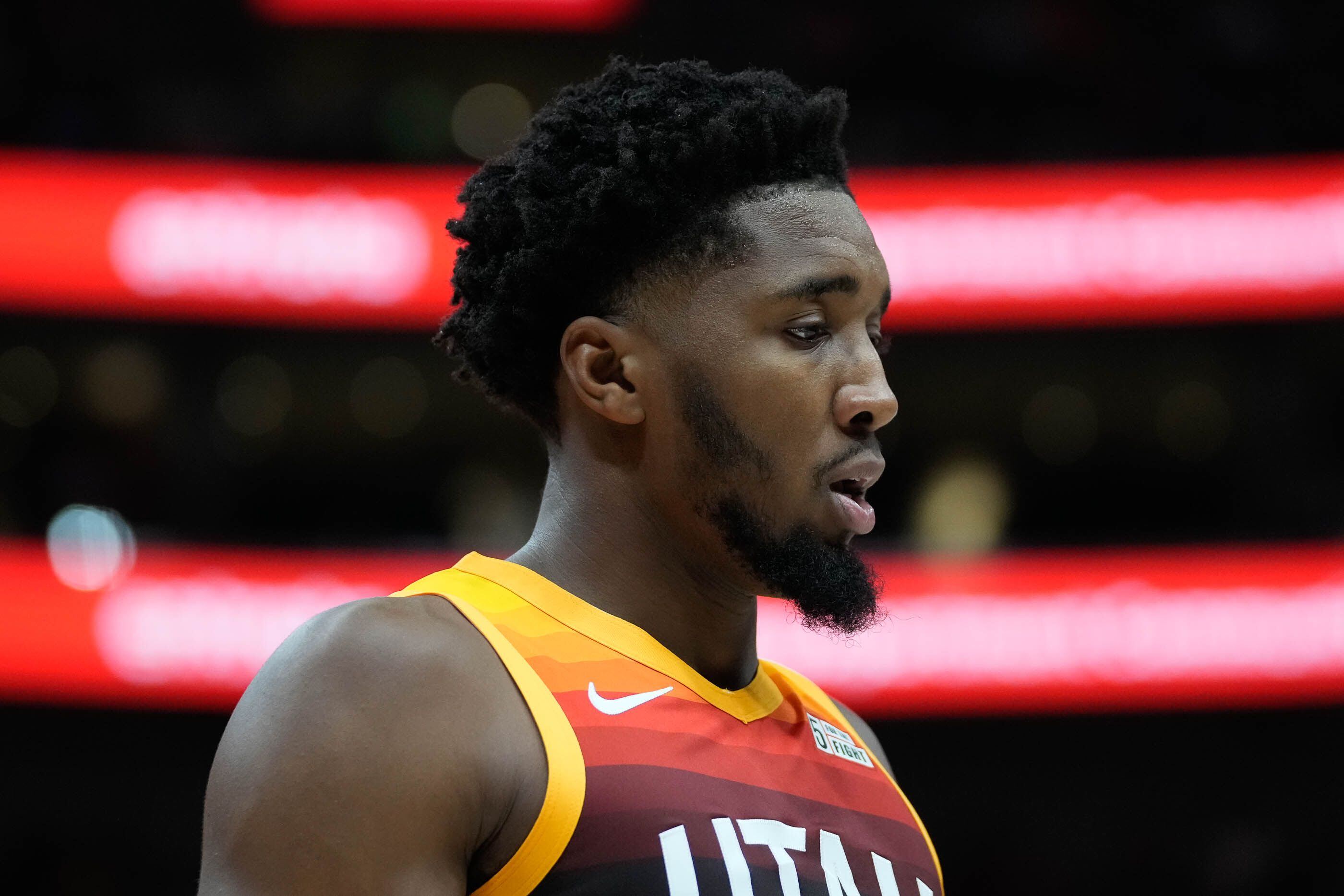 Is Davion Mitchell related to Donovan Mitchell? Are they related? - News