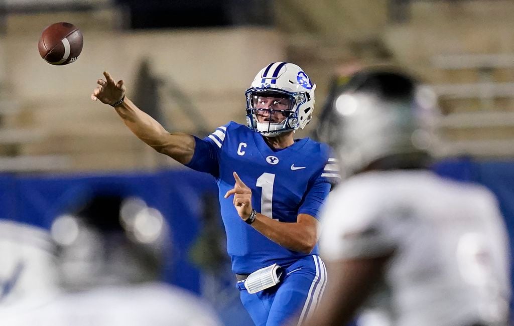 MASSIVE TACKLE ON BYU QB ZACH WILSON CAUSES A FUMBLE IN THE ENDZONE 