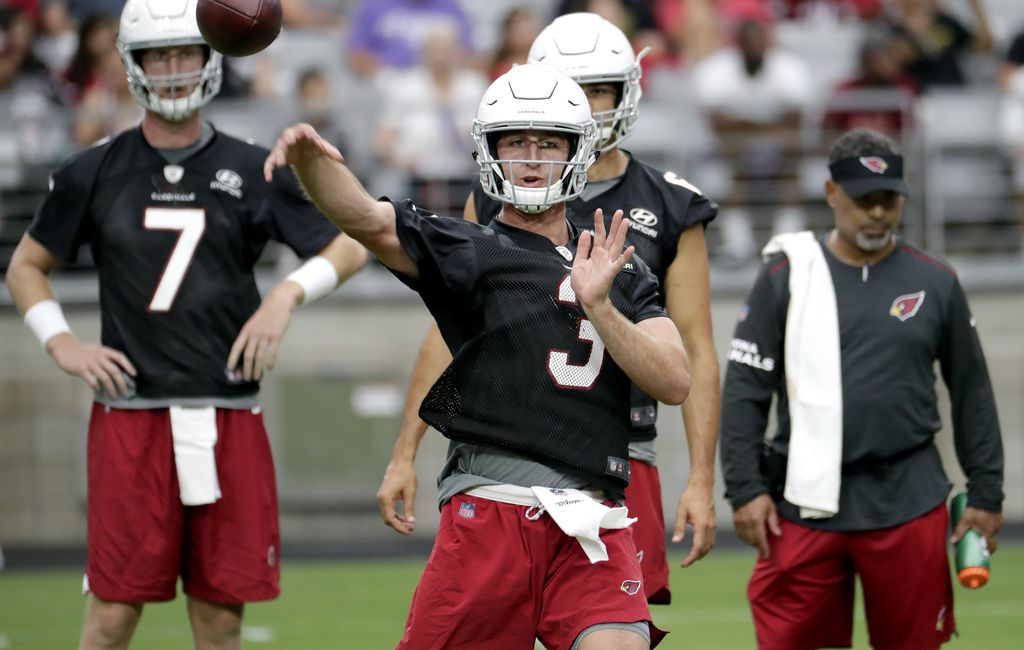 Cardinals switch to rookie Josh Rosen at QB