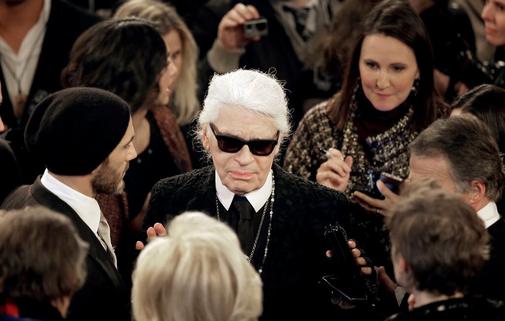 Iconic couturier Karl Lagerfeld dies at 85