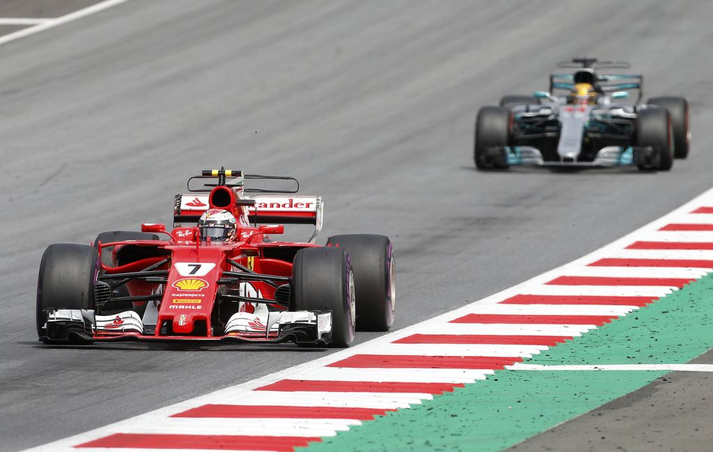 Valtteri Bottas larga na frente no GP da Áustria