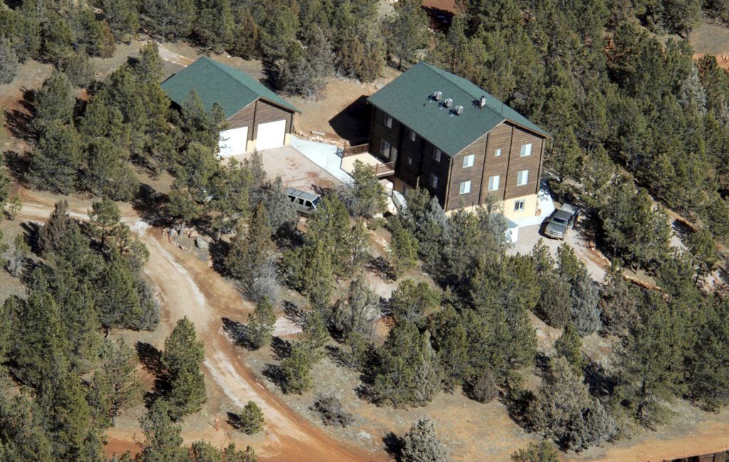 Former Flds Members Buy Sect S South Dakota Compound
